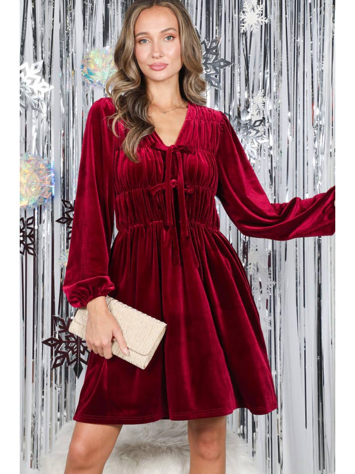 Vine & Love - Wholesale Dress - Women's - Elegant Silhouette Luxe Velvet V-Neck Dress VD8314322