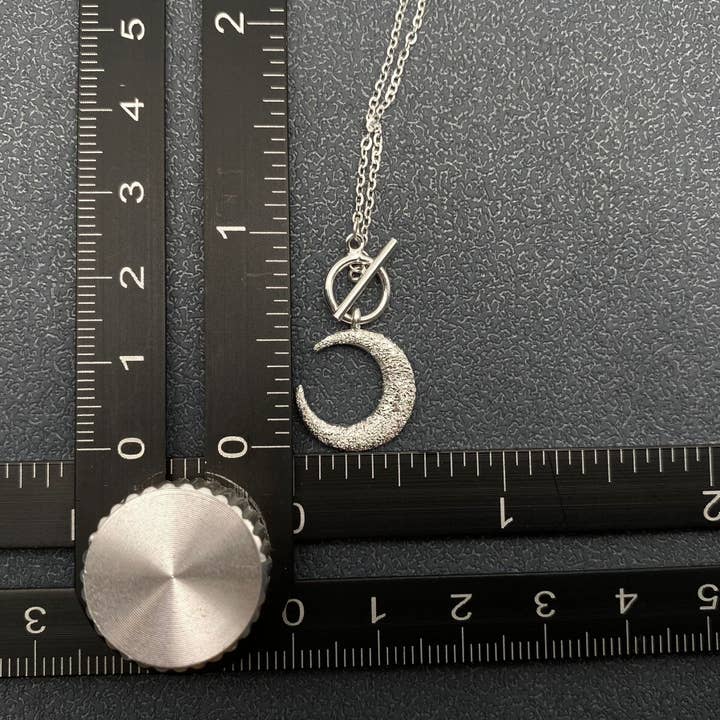 Mio Queena - Wholesale Pendant/Charm Necklace - S925 Sterling Silver Frosted Moon Charm Ot Buckle Necklace - MS