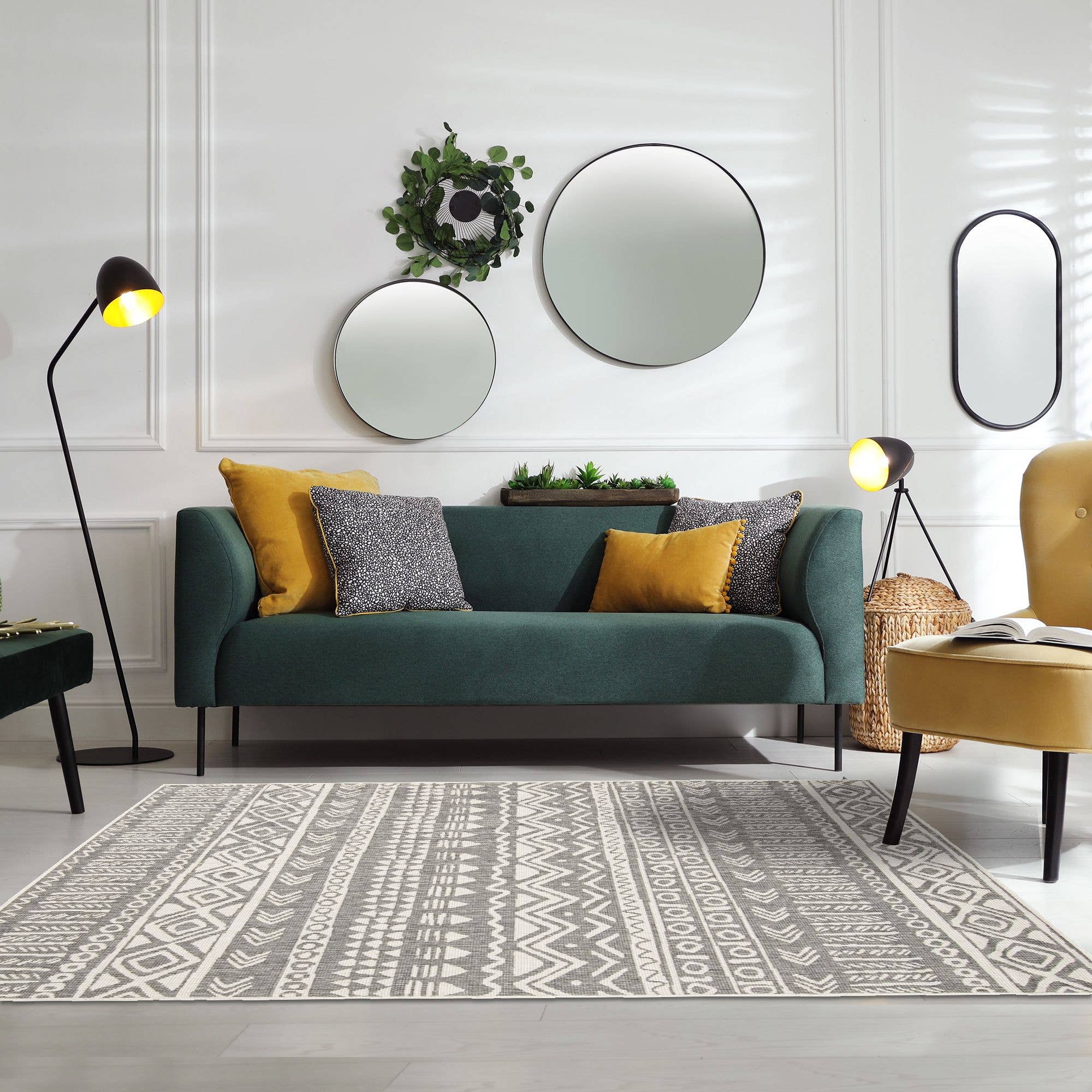 Grey VALISI REVERSIBLE Polypropylene Outdoor Rug for wholesale on Faire2