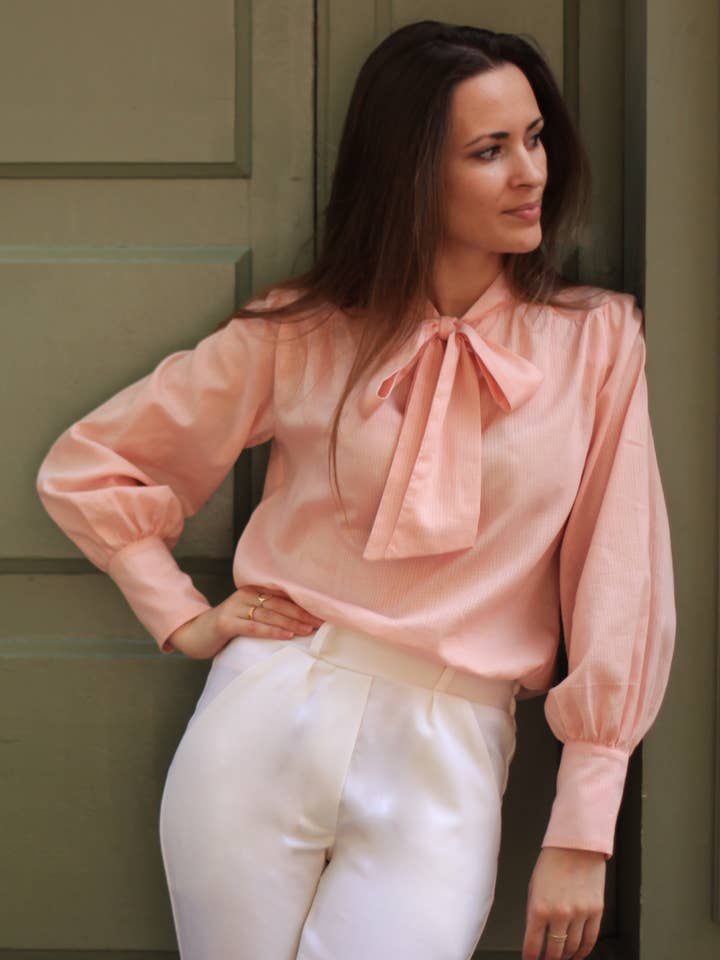 Sewing pattern - The Arielle blouse for wholesale by Cha' coud