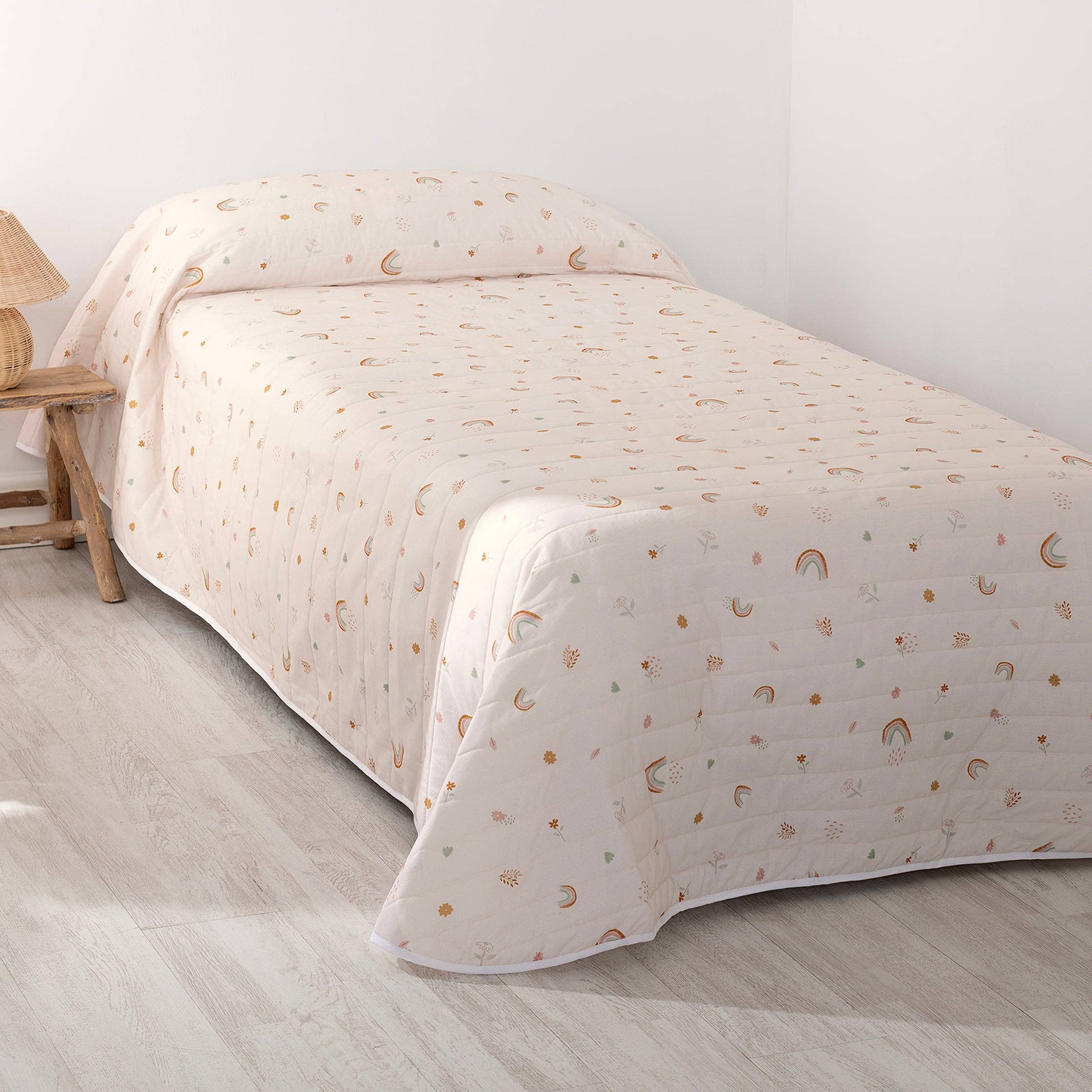 Happyfriday - Wholesale Quilt - Iris Bedspread2