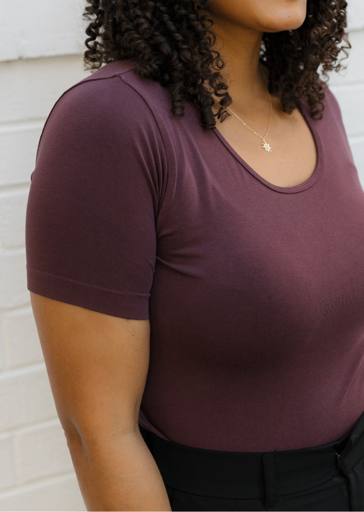 ELIETIAN - Vendita all'ingrosso Maglietta - Donna - Top a manica corta - Curvy Fit18