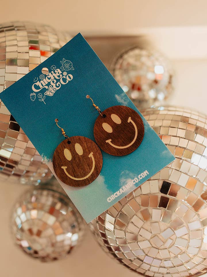 Brincos de Madeira Sorriso Não-Cortados por atacado de Chicka & Co