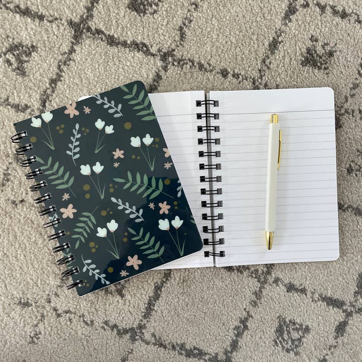 Carnet à spirales florales | Papeterie à fleurs | Carnet moderne | Carnet pour l'école pour la vente par Fiddles & Fern