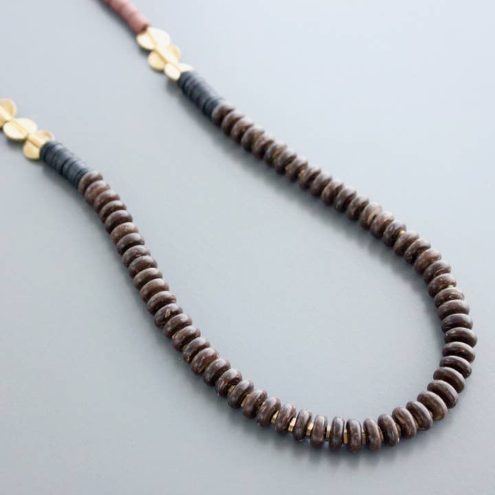 David Aubrey Jewelry - Wholesale Beaded/Pearl Necklace - CHR134 Long beaded wood and glass necklace2