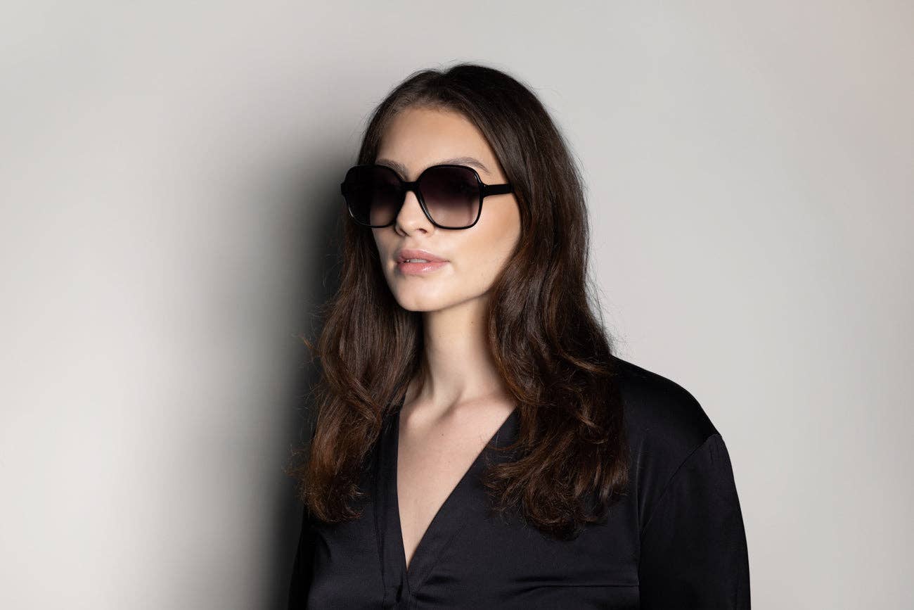 Cardsome - Wholesale Sunglasses - Women's - PATRIZIA, black/black Sunglasses2