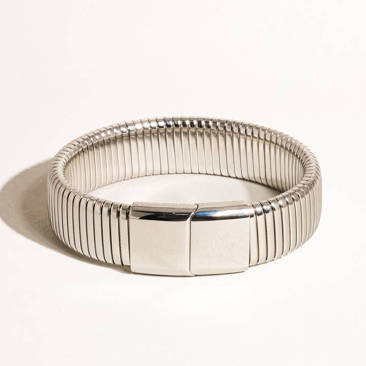 Flânerie by MAIQ - Wholesale Bangle bracelet - Christel 18K Gold Non-Tarnish Stripe Bold Bangle