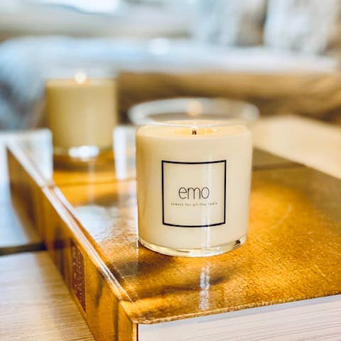 EMO Candles - Wholesale Jar/Filled Candle - Frisky - natural soy wax candle3