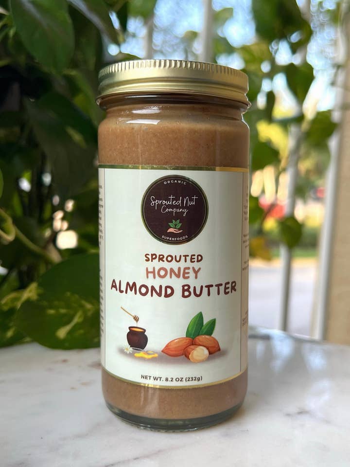 Honing Amandelboter - Gekiemd - Biologisch voor wholesale door Sprouted Nut Company