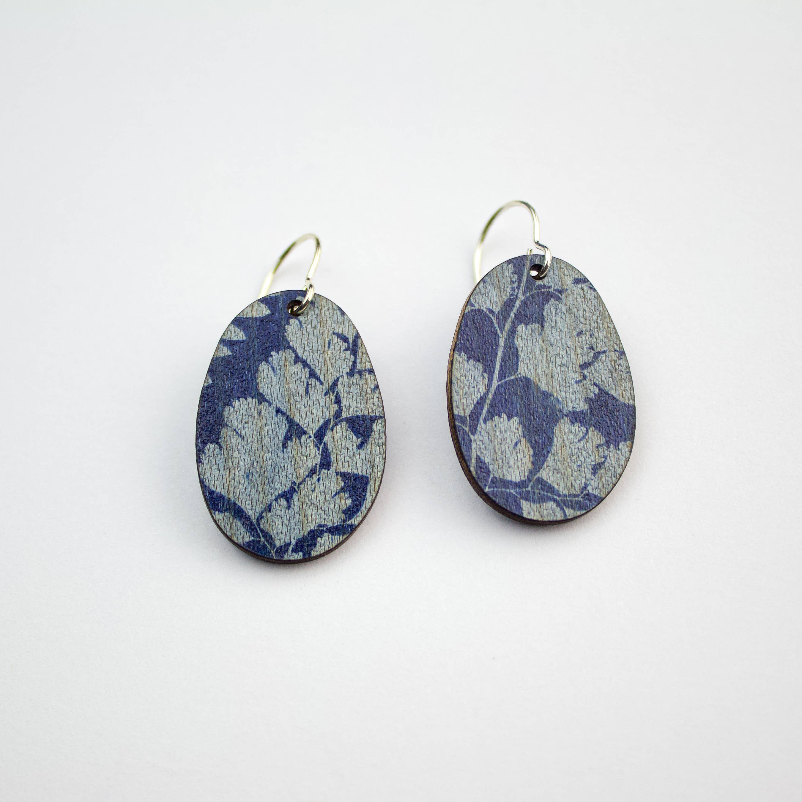 Treeline and Tide – Engroshandel Hængeøreringe og creoløreringe – Øreringe - Cyanotype0