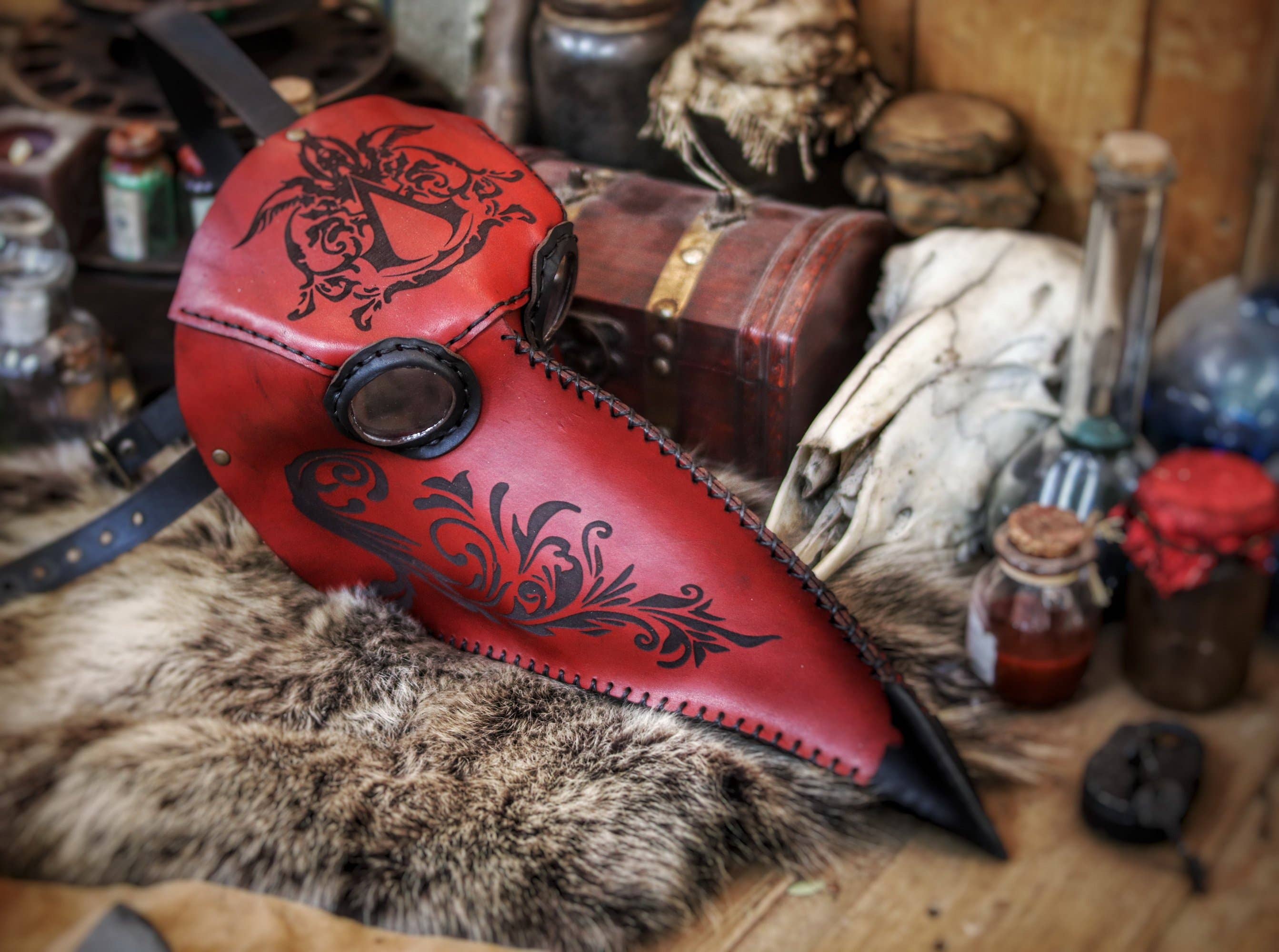 Outcast Props - Vente Déguisement – unisexe - Masque de médecin de la peste décoré Assassin's Creed8