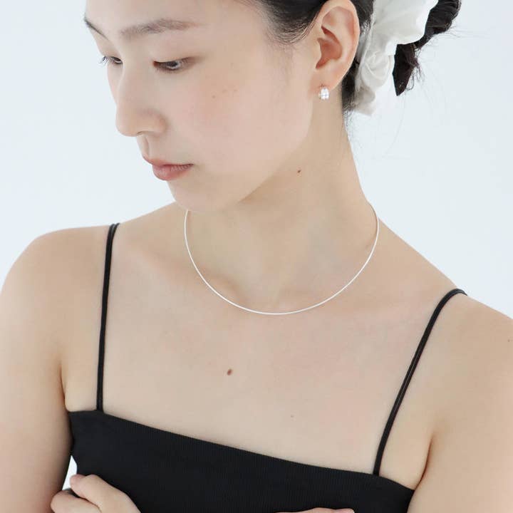 WIRE NECKLACES and other Purchase Wholesale hexagon wire shelf. Free Returns & Net 60 Terms on Faire trending on Faire.