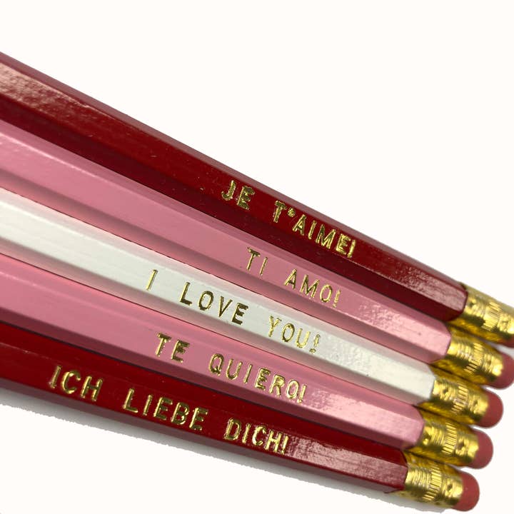 Fly Paper Products – Engroshandel Blyant – I LOVE YOU! Blyantsæt med flere sprog2