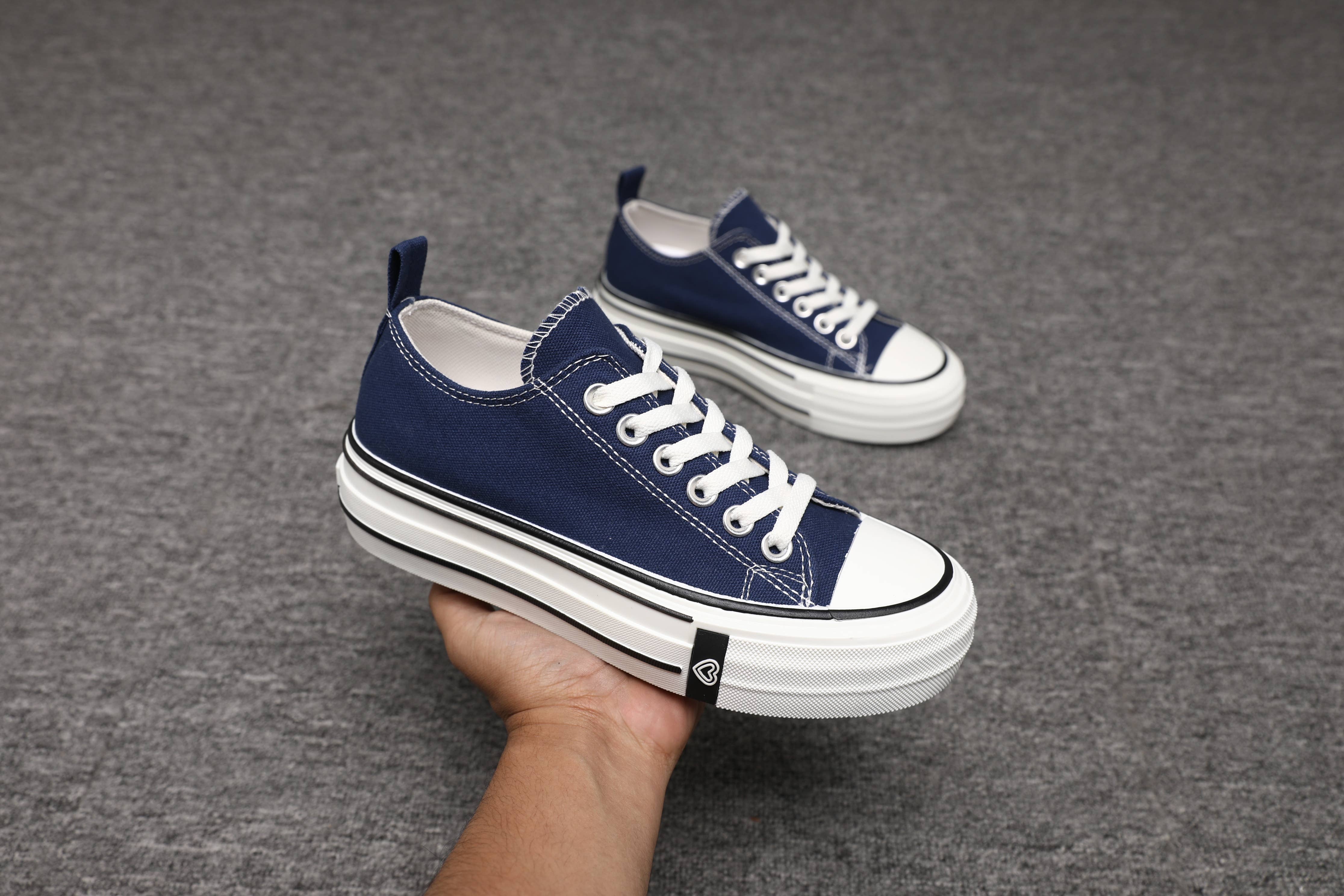 Top Staka - Wholesale Sneakers - Dames - Top Staka damessneakers van canvas met chunky plateauhak26