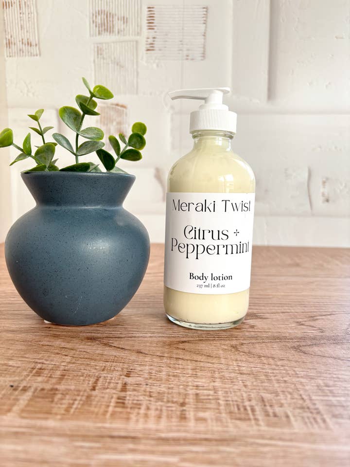 Lotion de suif agrumes + menthe poivrée pour la vente par Meraki Twist