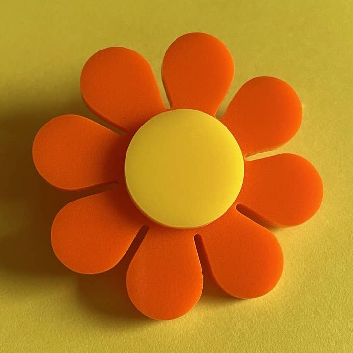 Rickie : Barrette fleur pour la vente par Hung On You Boutique