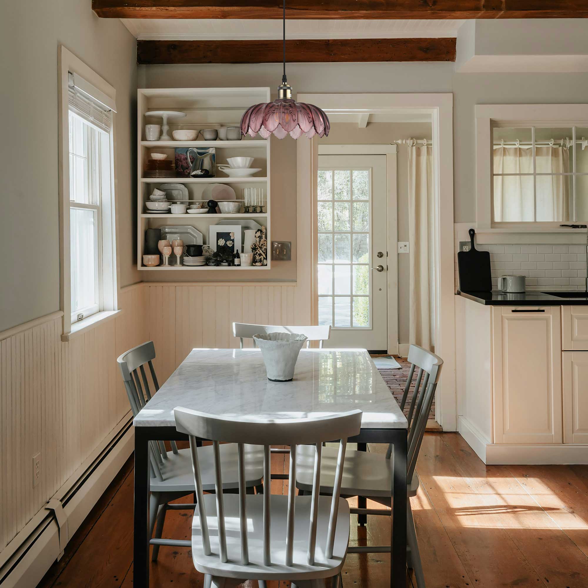 C-Création - Wholesale Chandelier/Hanging Light - Retro-style colored glass pendant Petal26