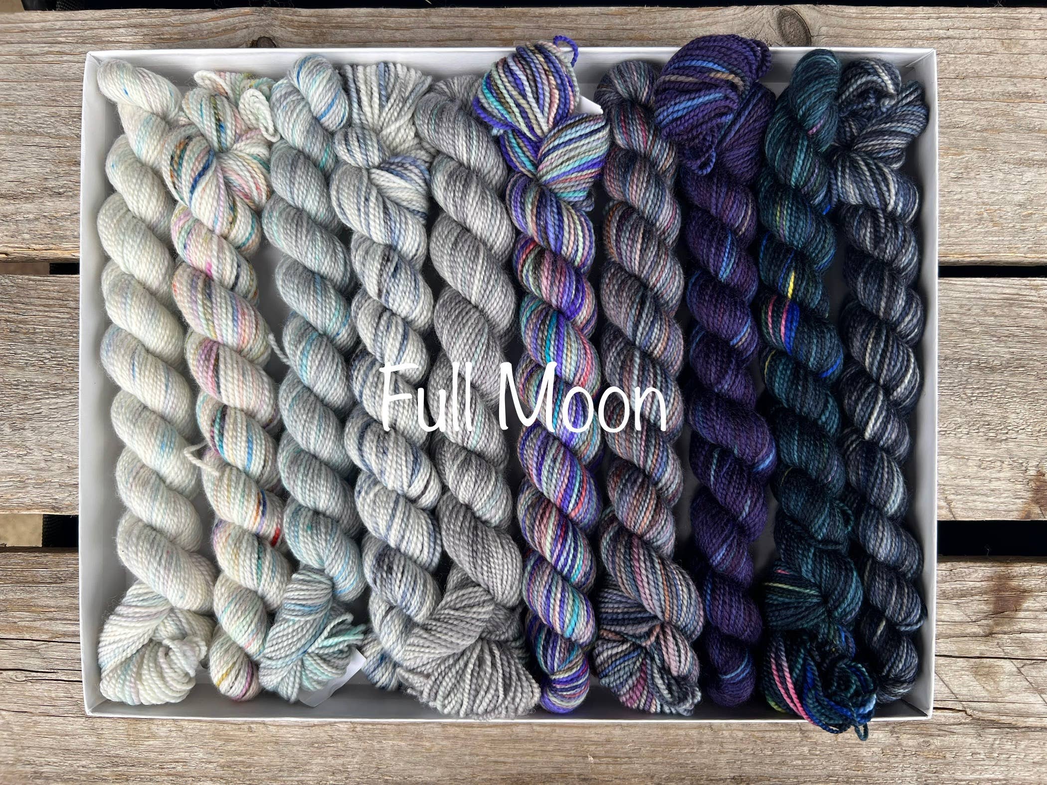 Koigu Wool Designs - Vente Fils à tricoter - Coffret de laine Koigu Pencil Box groupe 162