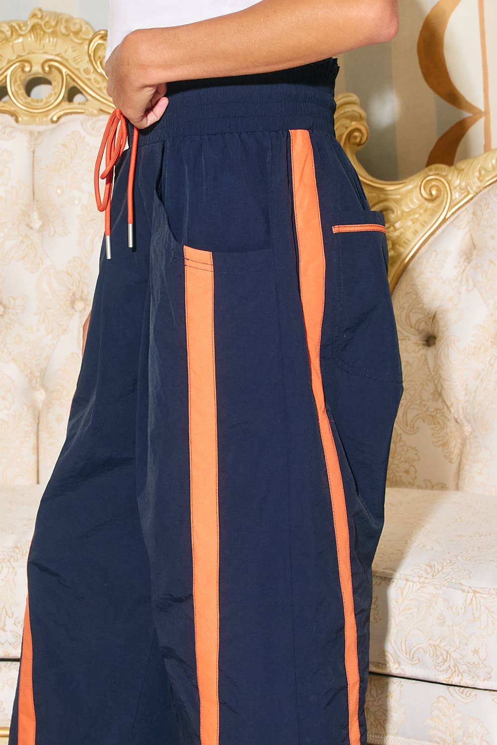 BUCKETLIST INC - Wholesale Pants - Women's - IP5540 Windbreaker Pants With Contrast Stripe28