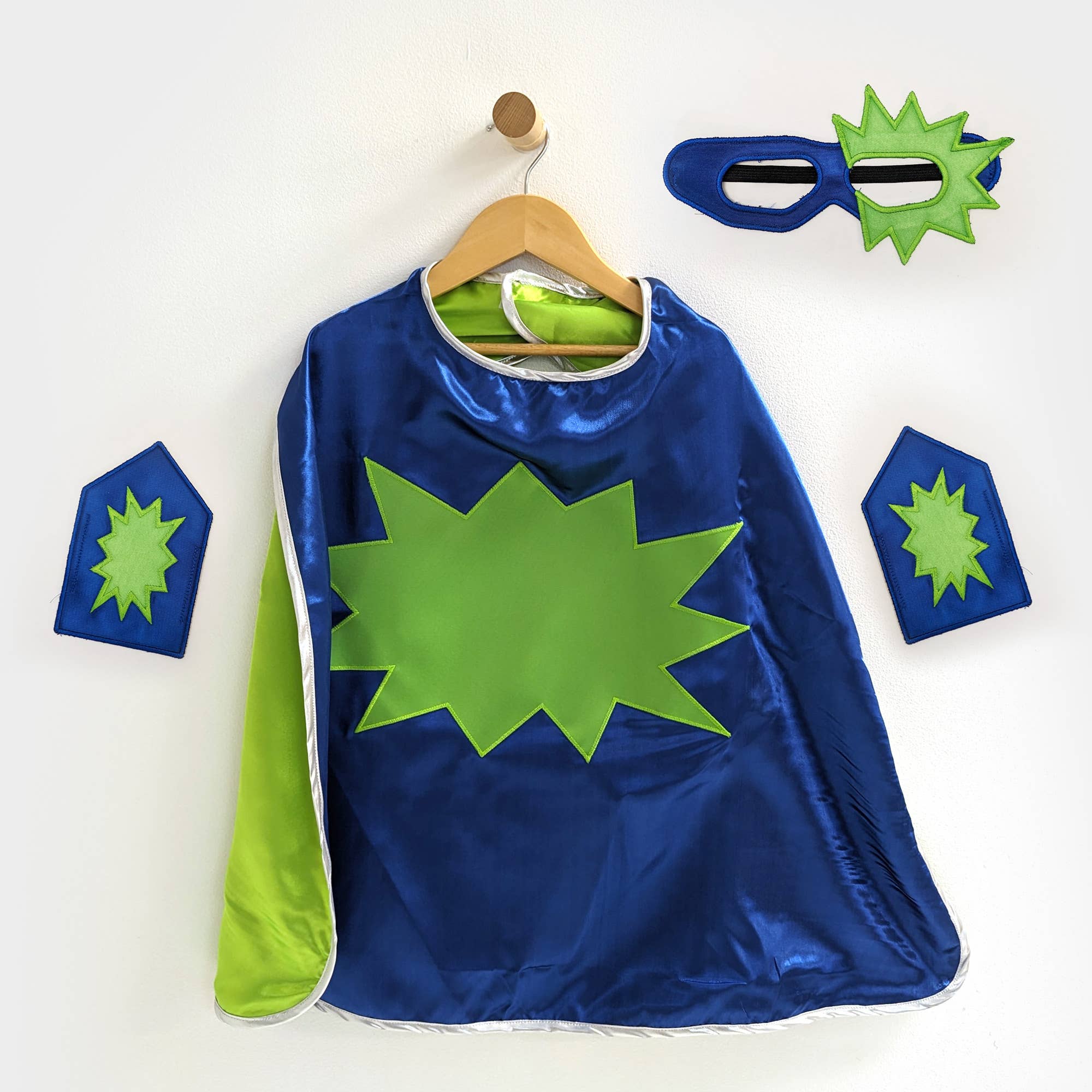 everfan – Engroshandel Kappe - Børn – Superhero Starter Set - Kap, øjenmaske og håndledsmanchetter5