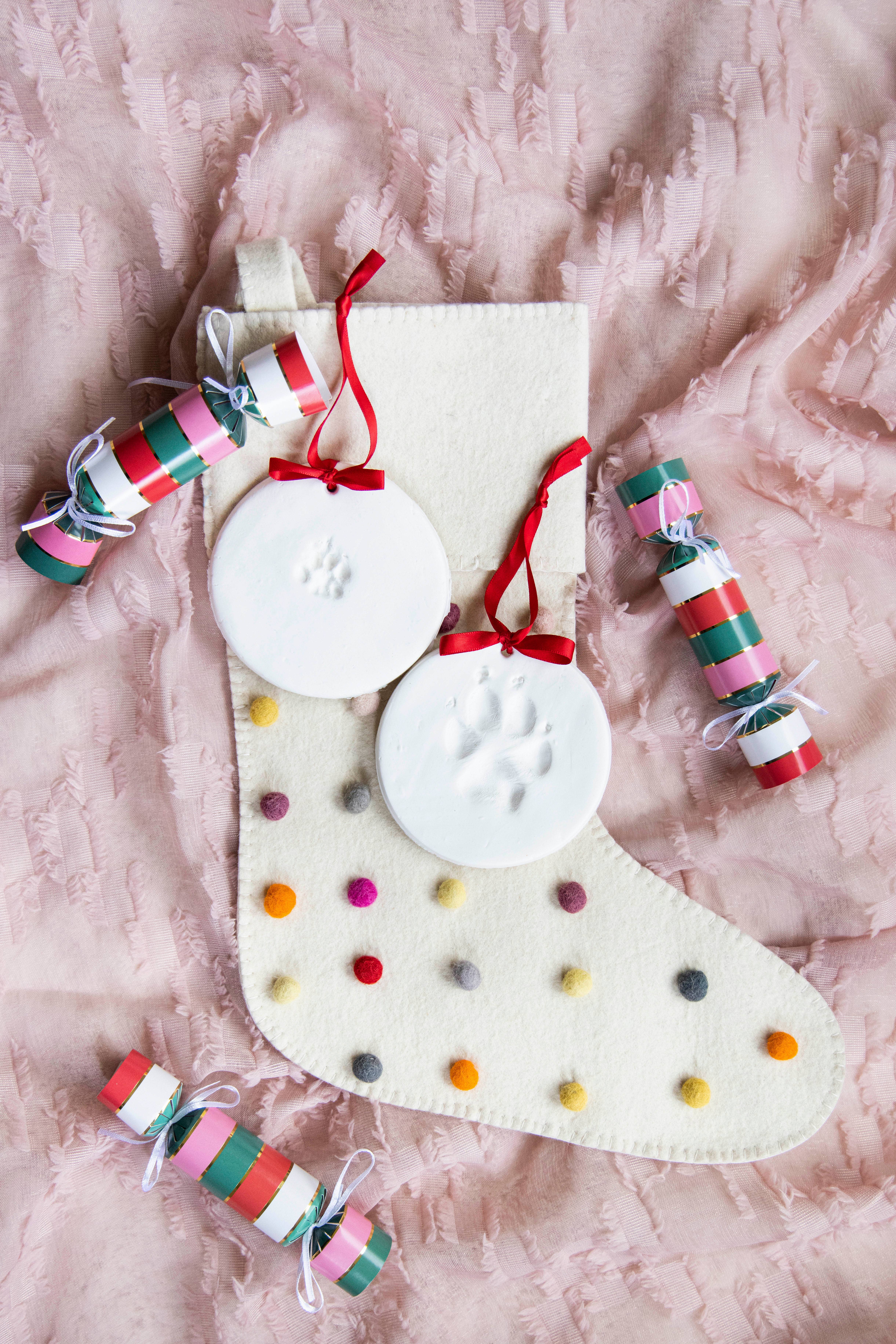 Pearhead - Wholesale DIY Craft Kit - Holiday Pawprints Christmas Ornament Kit, 2 Pack8