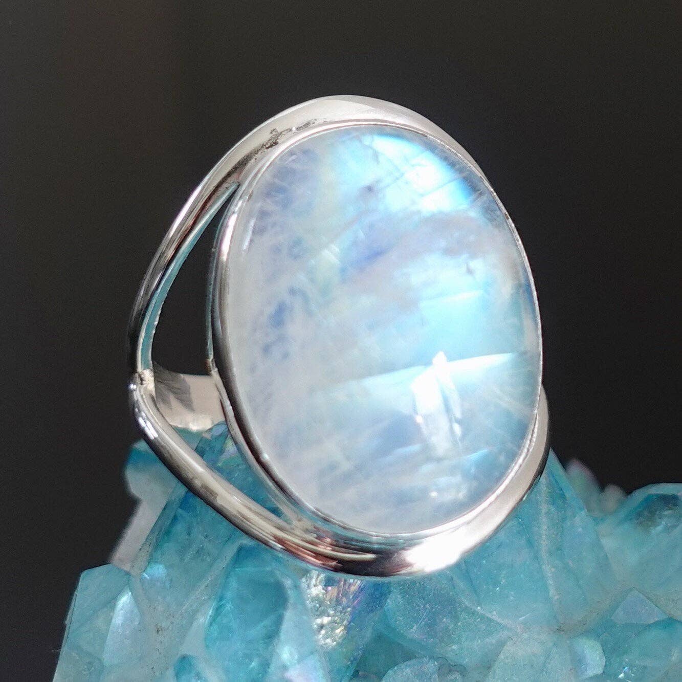 Mistry Gems – wholesale Cocktail/statement ring – Large Unisex Oval Moonstone Ring | 925 Silver | 20mm x 15mm3
