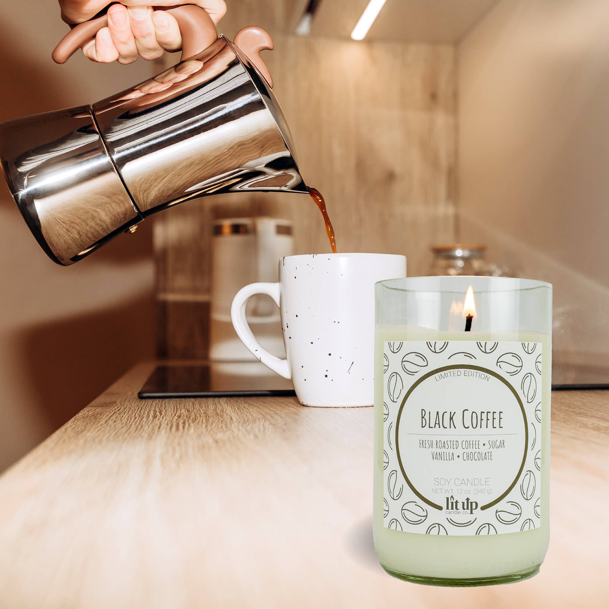 Lit Up Candle Co. - Vendita all'ingrosso Candela in vasetto - Black Coffee 12 oz. candele di soia in bottiglie di vino riciclate5