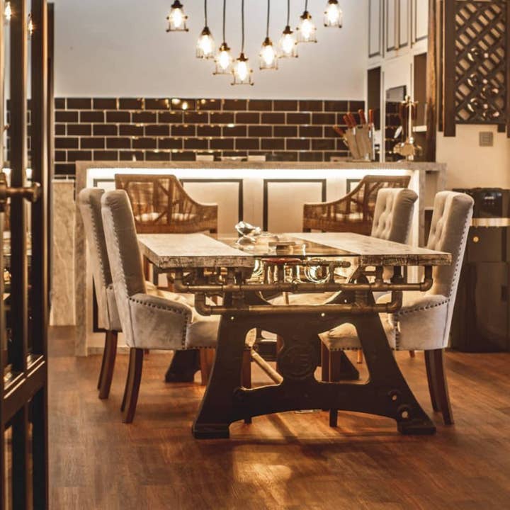 Golden Pigs - Wholesale Bijzettafel - Unieke handgemaakte steam punk eettafel1