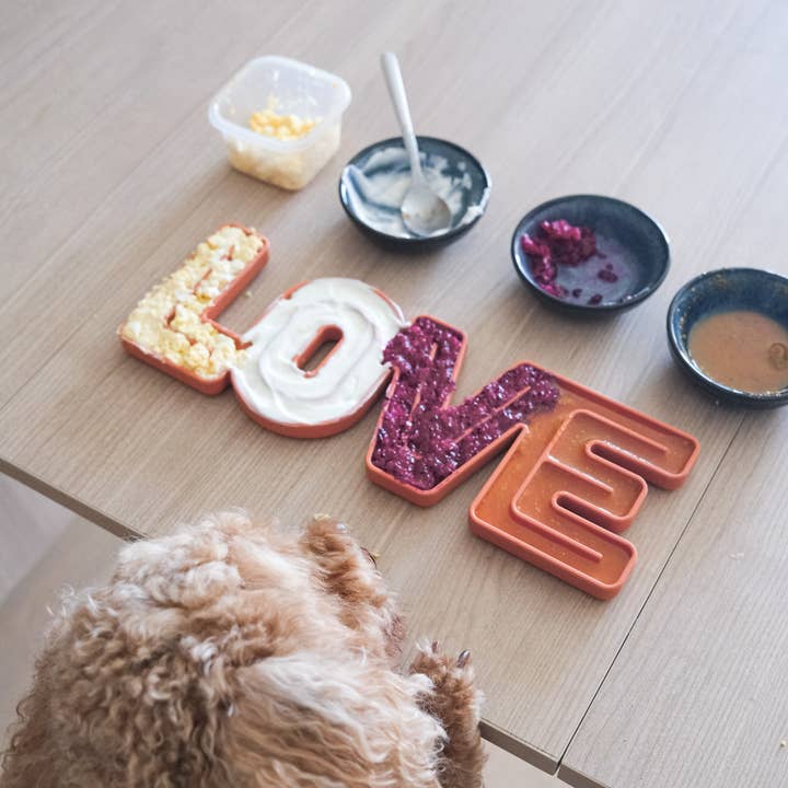Lambwolf Collective - Wholesale Pet Food Mat - Dog - LOVE // Lick Mat