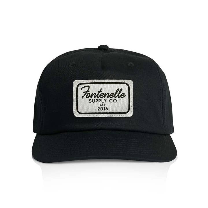 Chapeau en toile avec écusson Established pour la vente par Fontenelle Supply Co