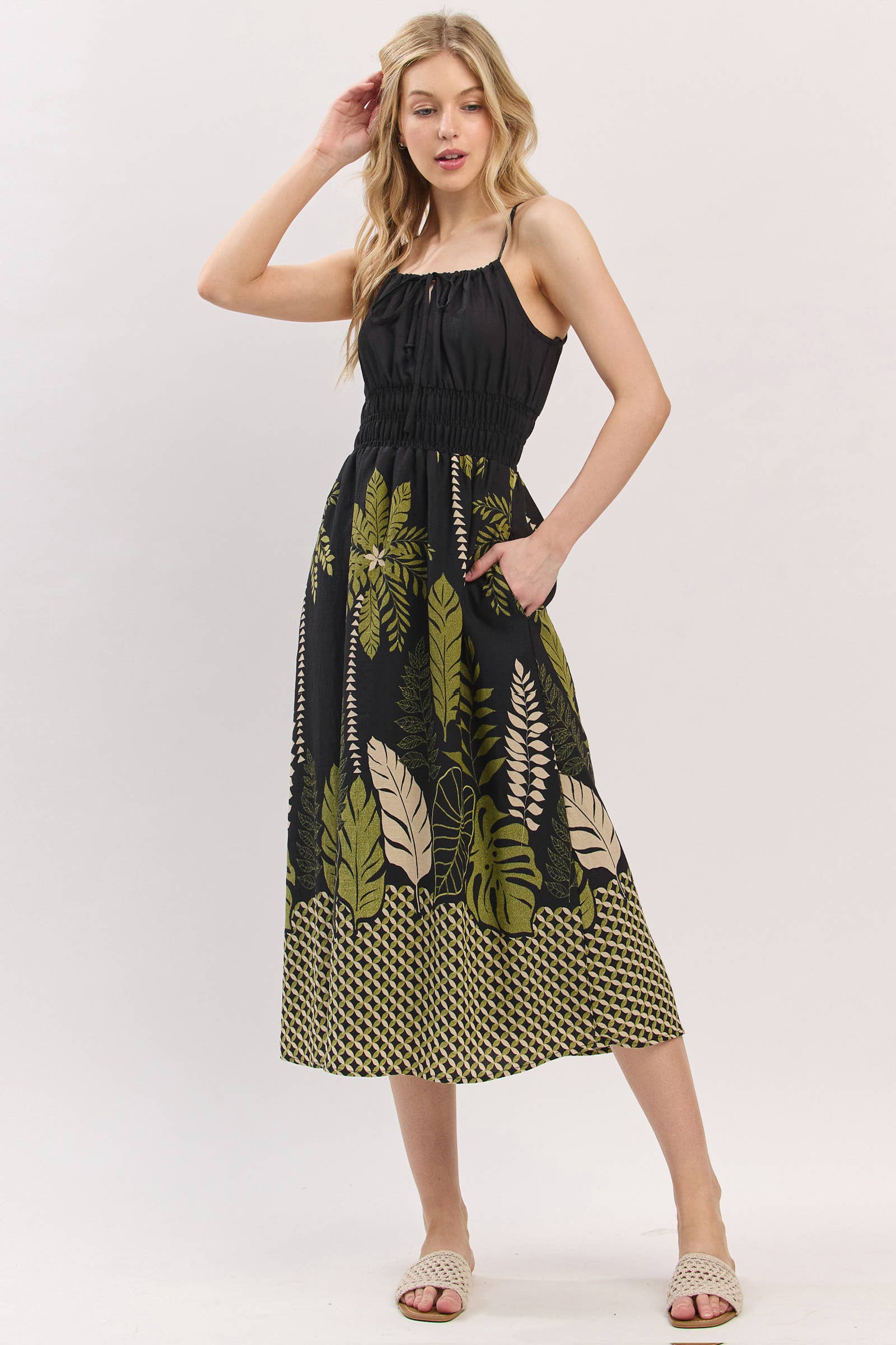 Final Touch – Vestido - Mulher por atacado – Vestido Midi com Detalhe de Smok na Cintura - VND40906C1