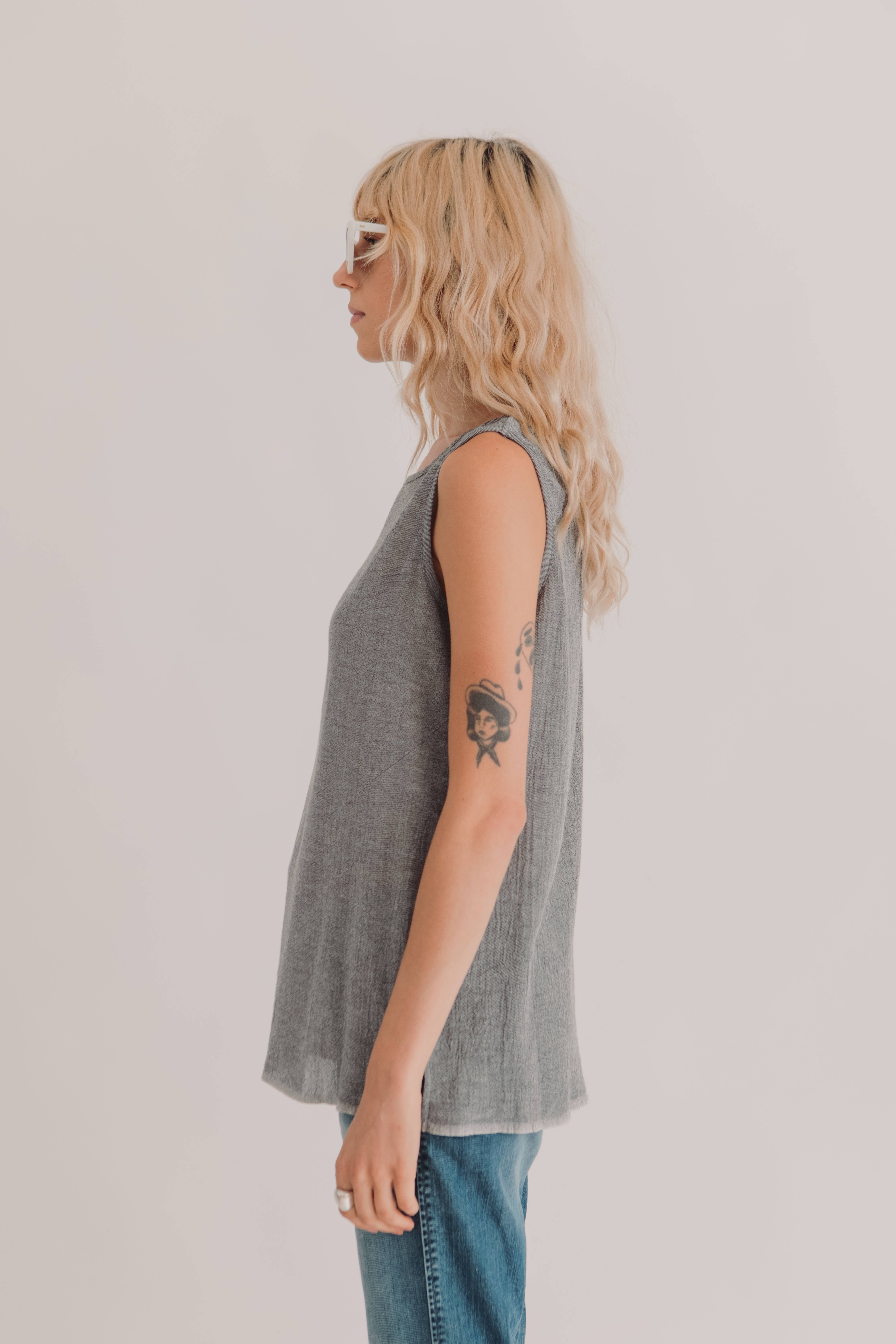 loom.ist - Wholesale Tank Top - Women's - Sile Sleeveless Top29