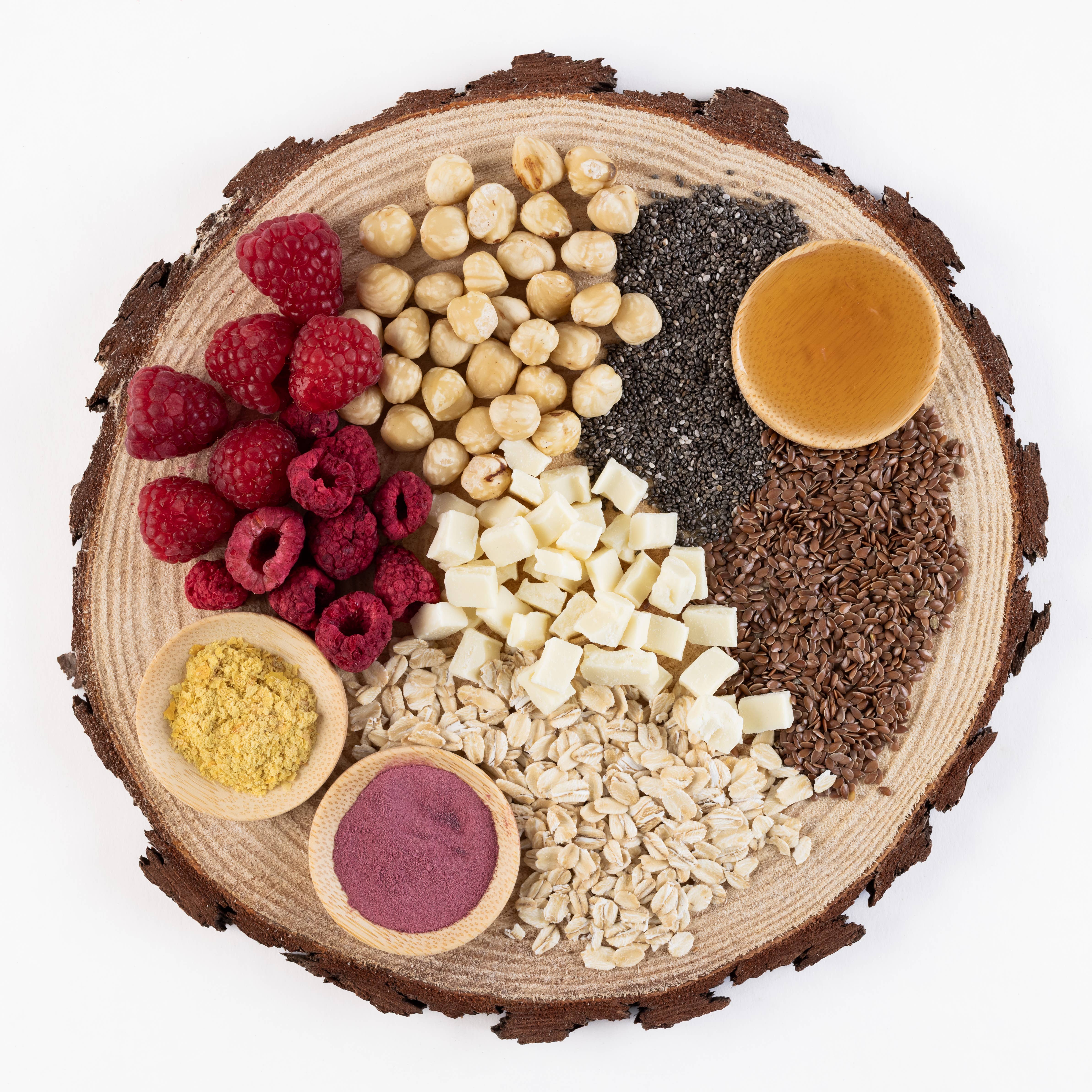 Dak Bar - Wholesale Snack Bar - Owl Bar - White Chocolate, Hazelnut & Raspberries Snack Bar1