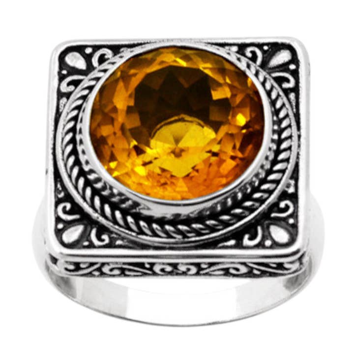 Bague en argent sterling avec citrine taille 7 – Kamaron Bali pour la vente par Kamaron Bali