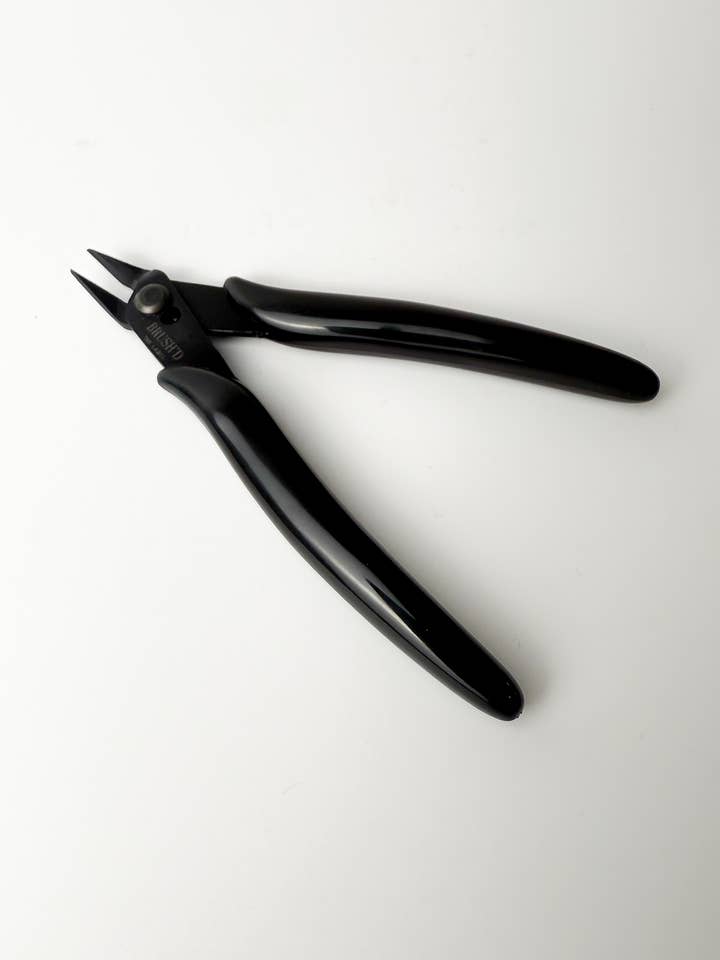 Coupeurs KTip pour la vente par Brush'd The Label