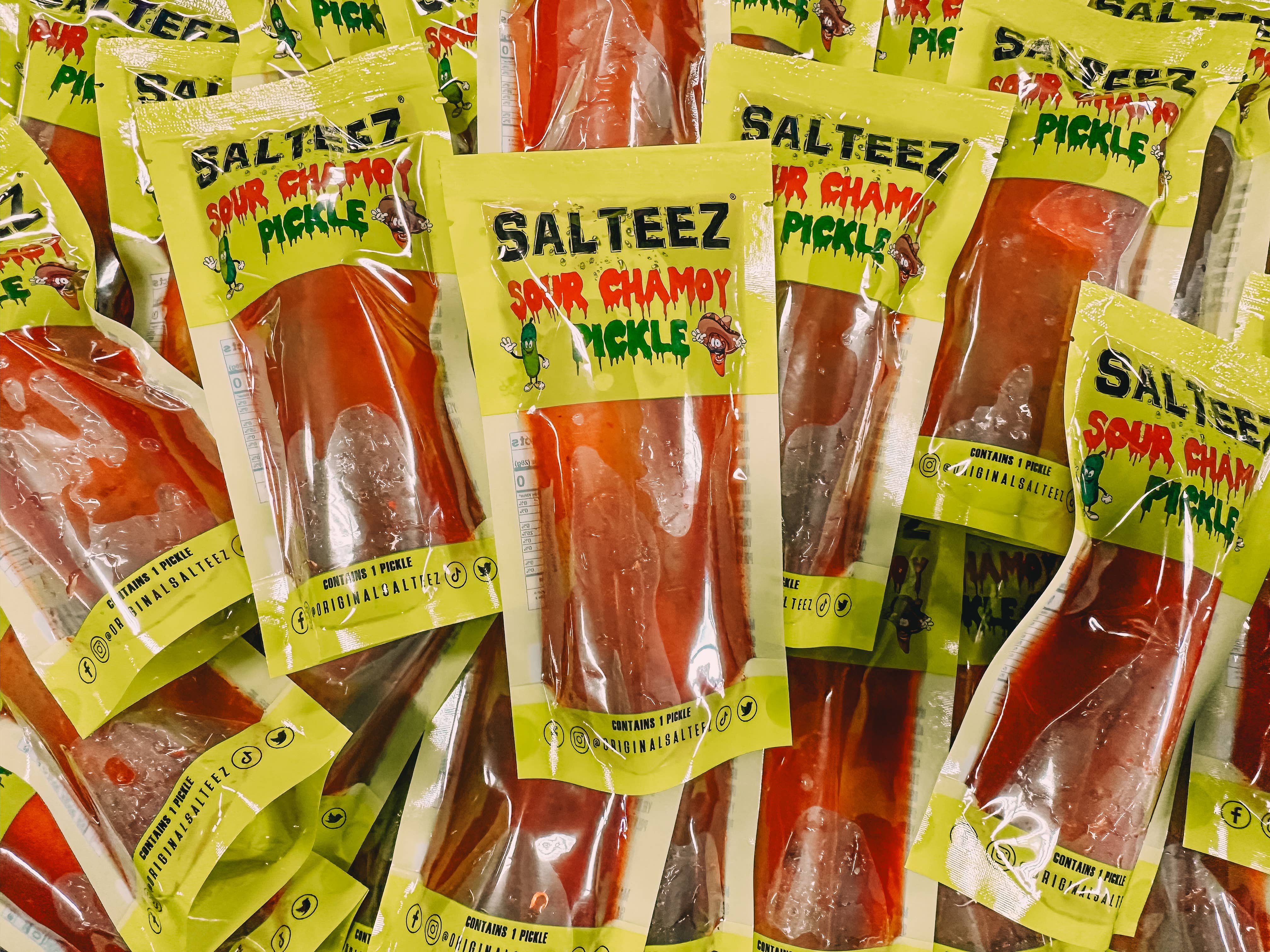 Salteez - Wholesale Pickled Vegetables - Salteez Chamoy Pickle - 24 Pack2