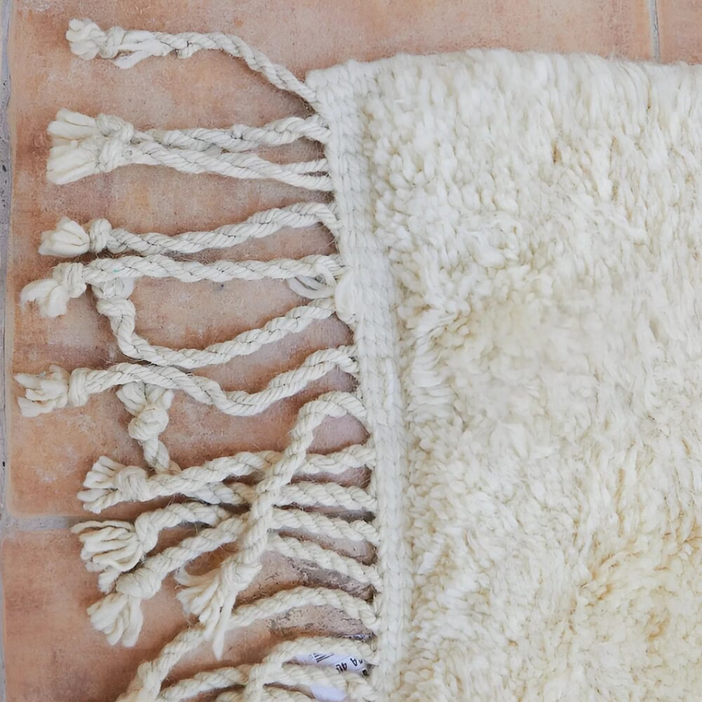 High crafty – wholesale Area rug – Handwoven Berber Boheme Rug – Natural Cream with Green Accen2