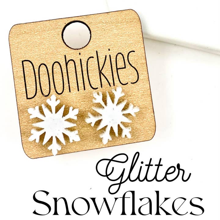 Pendientes navideños con forma de copo de nieve con purpurina blanca de 15 mm para venta al por mayor de Doohickies