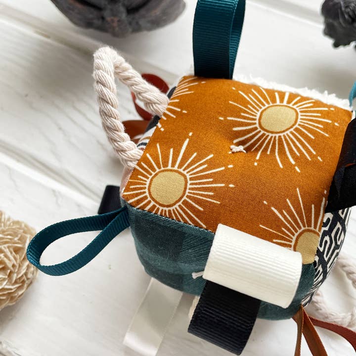 The Bird & Elephant – wholesale Handheld rattle – Baby – Earth Rainbow Sensory Baby Block Ribbon Tags Rattle2