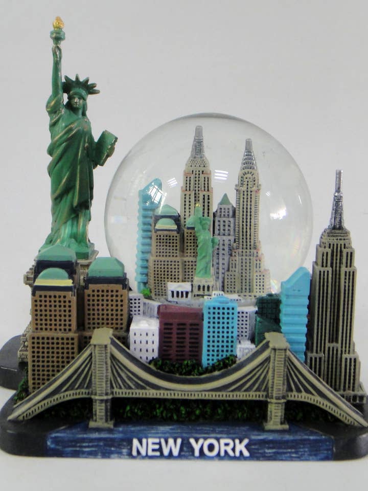 65mm Snow Globe for wholesale by ZIZO USA INC