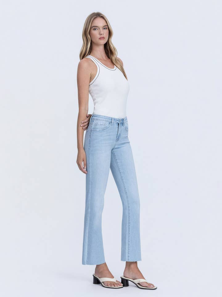 JEAN BOOTCUT CHEVILLE DÉLAVÉ CLAIR TAILLE MI-HAUTE T6195 pour la vente par VERVET by FLYING MONKEY
