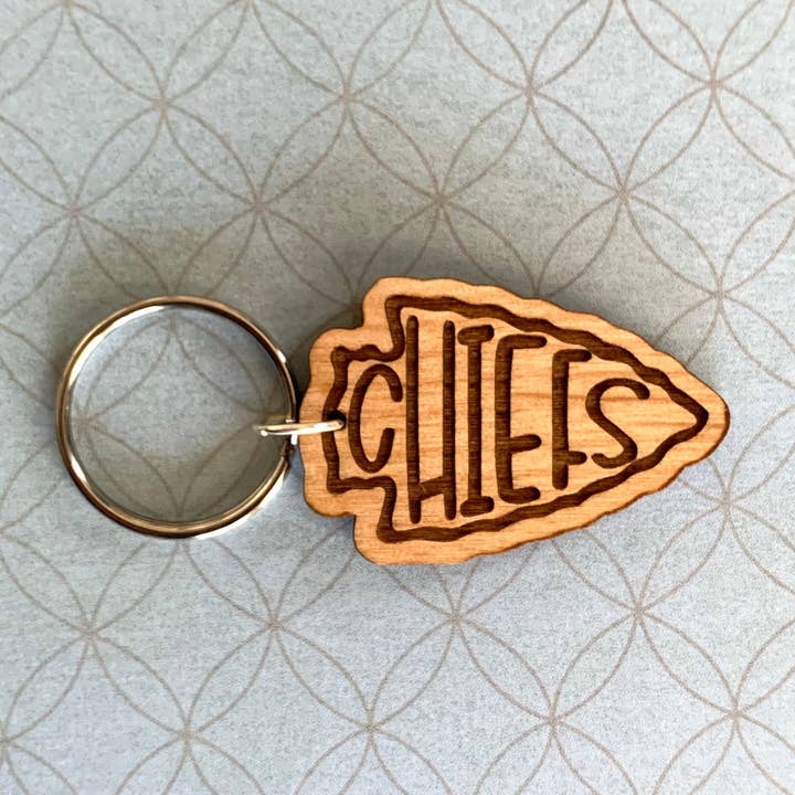 Kansas City Chiefs Football houten sleutelhanger voor wholesale door The Brassy Explorer