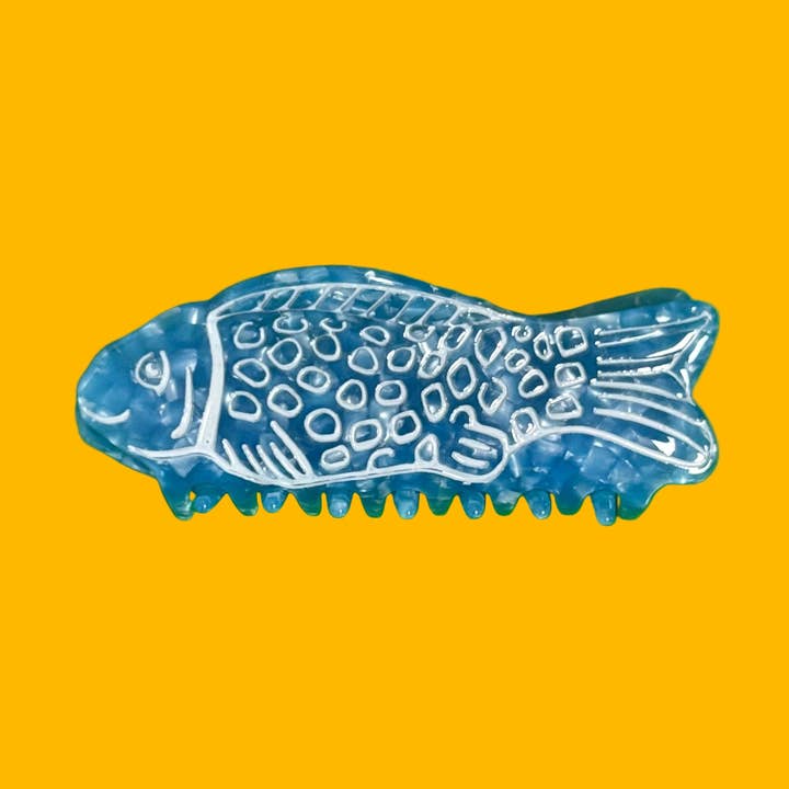 Sweetish Fish Hair Claw Blue Raspberry for wholesale by MackBecks