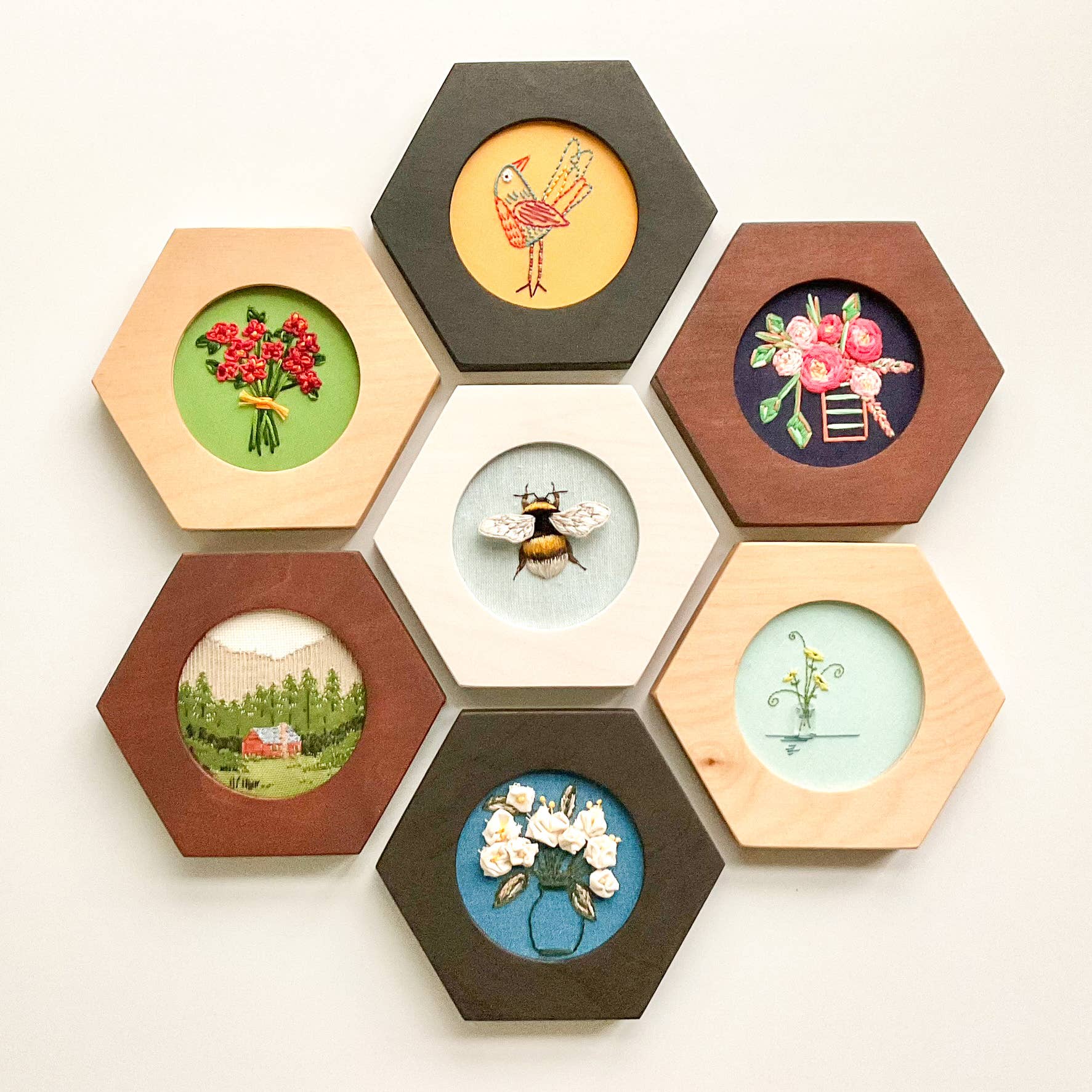 Modern Hoopla – Großhandel Kreuzstich-/Stickzubehör – HEXAGON Stickrahmen für 3" Rahmen0