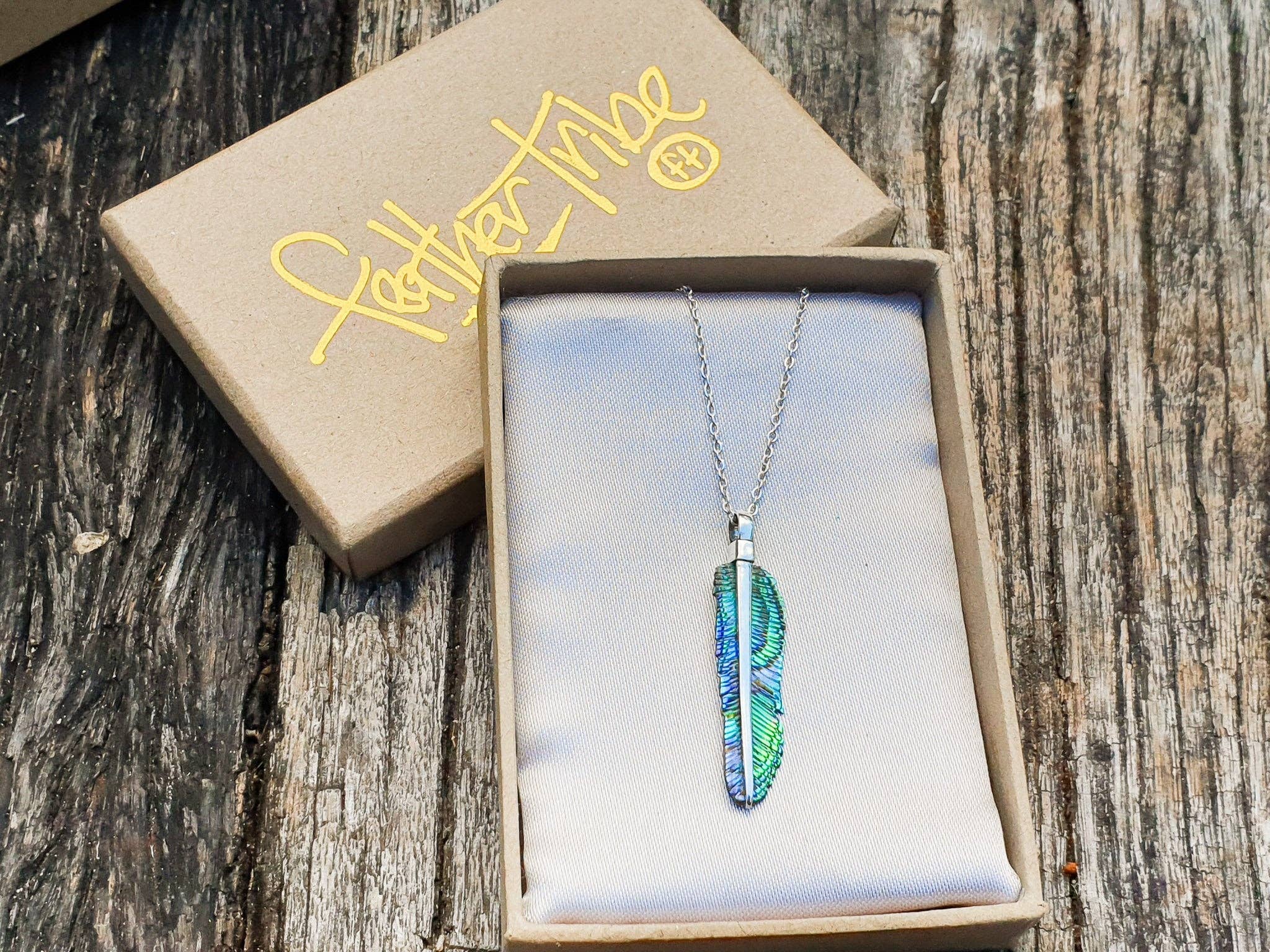 Feather Tribe - Vente Colliers à pendentif - Collier Plume Abalone Super Mini - Argent/Épine en Laiton1