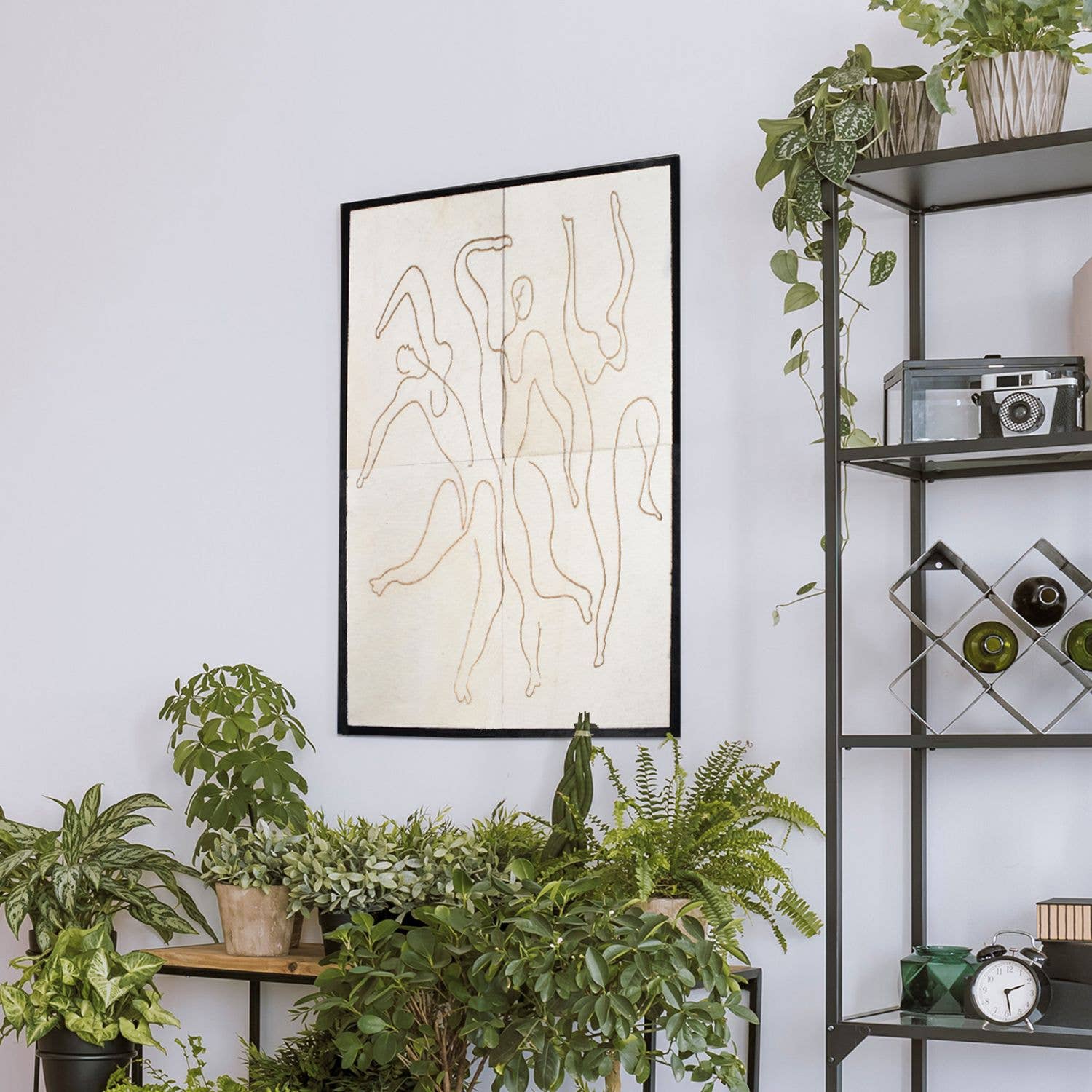 White PEOPLE Handmade Animal Skin Table for wholesale on Faire1