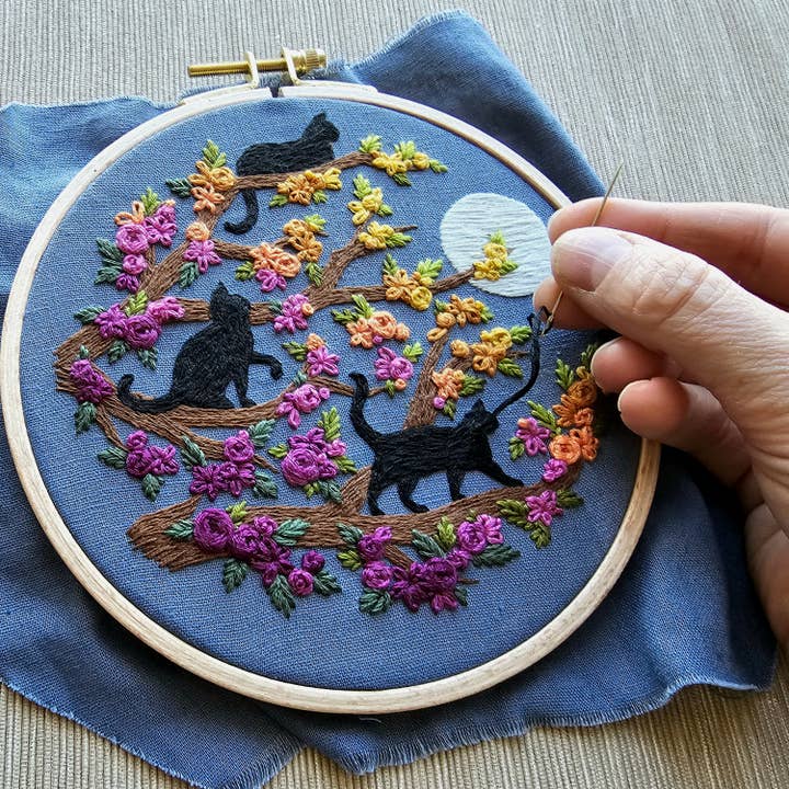 Jessica Long Embroidery - Wholesale Embroidery/Cross Stitch Supplies - Cats & Full Moon Embroidery Kit7