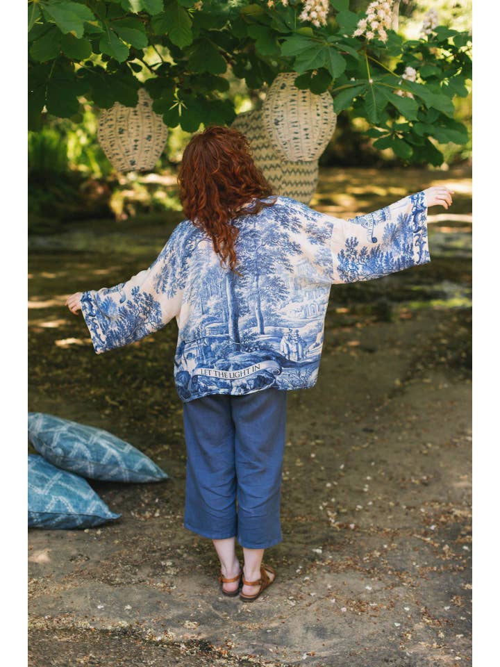 Market of Stars (Worldwide) - Wholesale Kimono - Women's - Let The Light In Pixie Duster Cropped Kimono w/ Delft Print