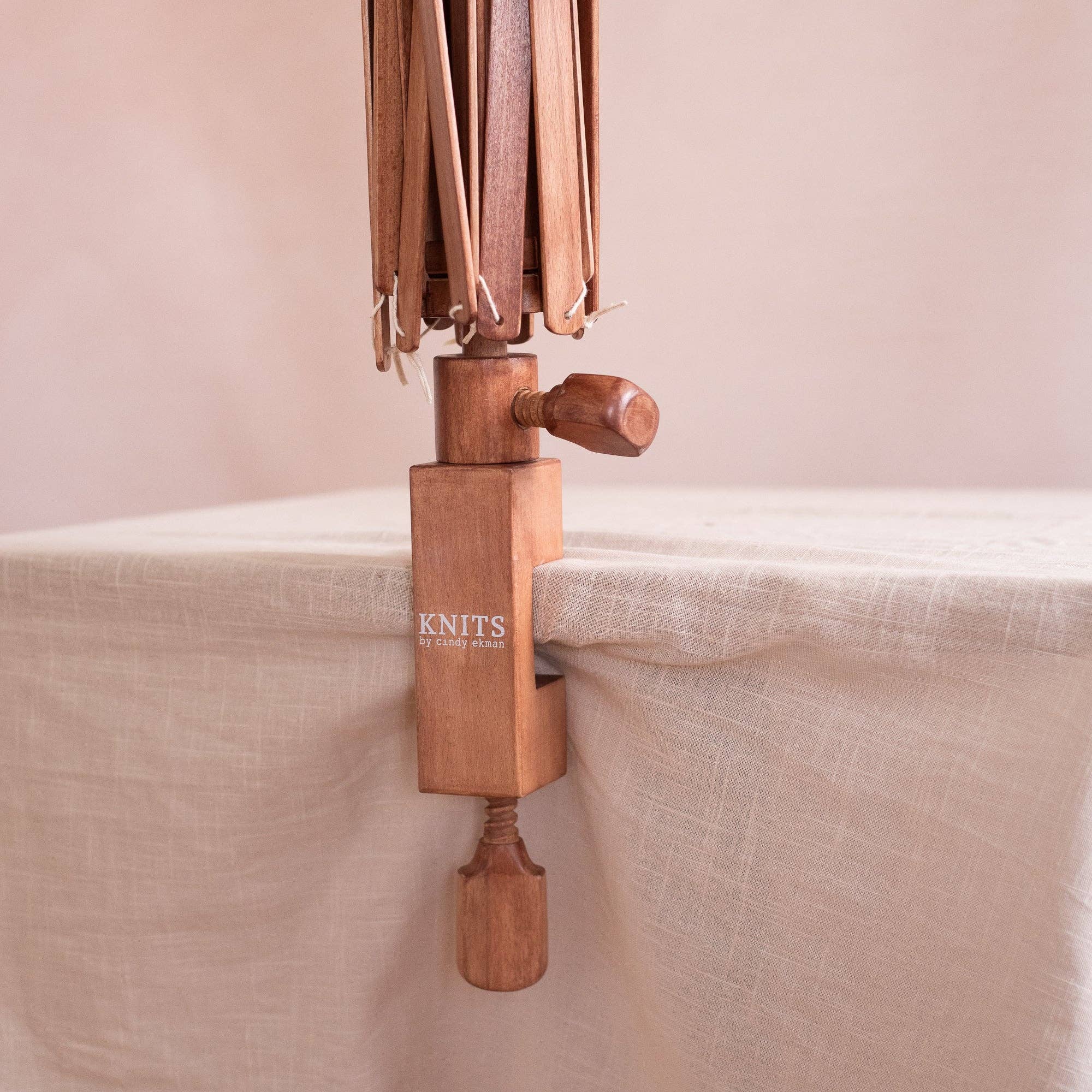 KNITS by ce AB - Wholesale Knitting/Crochet Supplies - Garnvinda3