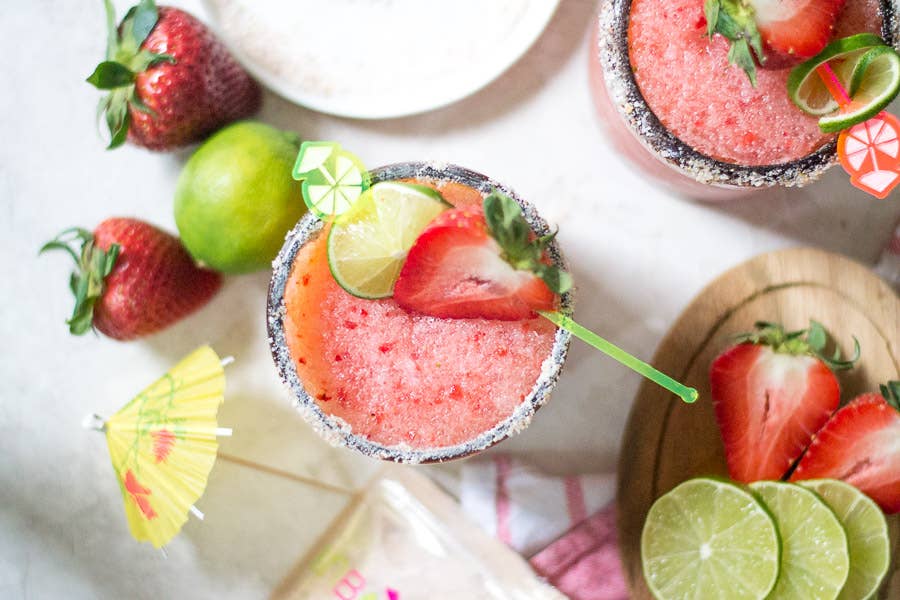 InBooze – Großhandel DIY-Getränkekit – Erdbeer-Margarita-Cocktail-Set mit Alkoholinfusion2